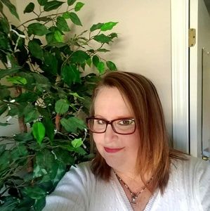 Meet your Posher, Leslie